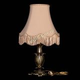 Бронзовая настольная лампа Делия №1 с абажуром в Самаре Бронзовая настольная лампа Делия №1 с абажуром в Самаре
